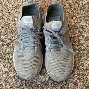 New Balance Tennis Shoes